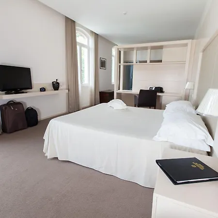Hotel Bellevue San Lorenzo (adults Only) Malcesine
